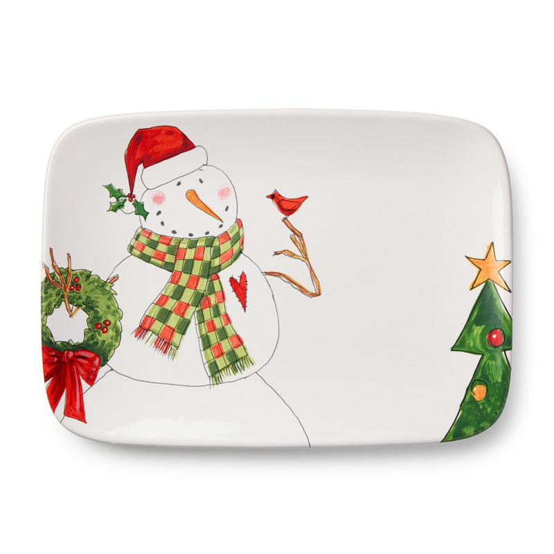 Plateau rectangulaire en bonhomme de neige 14 x 10 po - Un plateau en céramique polyvalent de 14 x 10 po dans un style de bonhomme de neige chaleureusement illustré, apportant un charme d'hiver douillet à chaque pièce des Fêtes.
