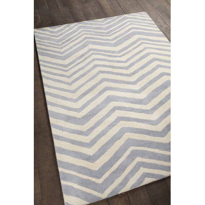 Tapis en laine à motif de chevrons à motif zigzag abstrait gris clair et blanc fait à la main Acworth