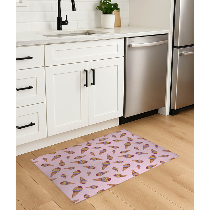 Tapis de cuisine antidérapant Summer Ice Cream, Rectangulaire 2 pi x 3 pi, Rose