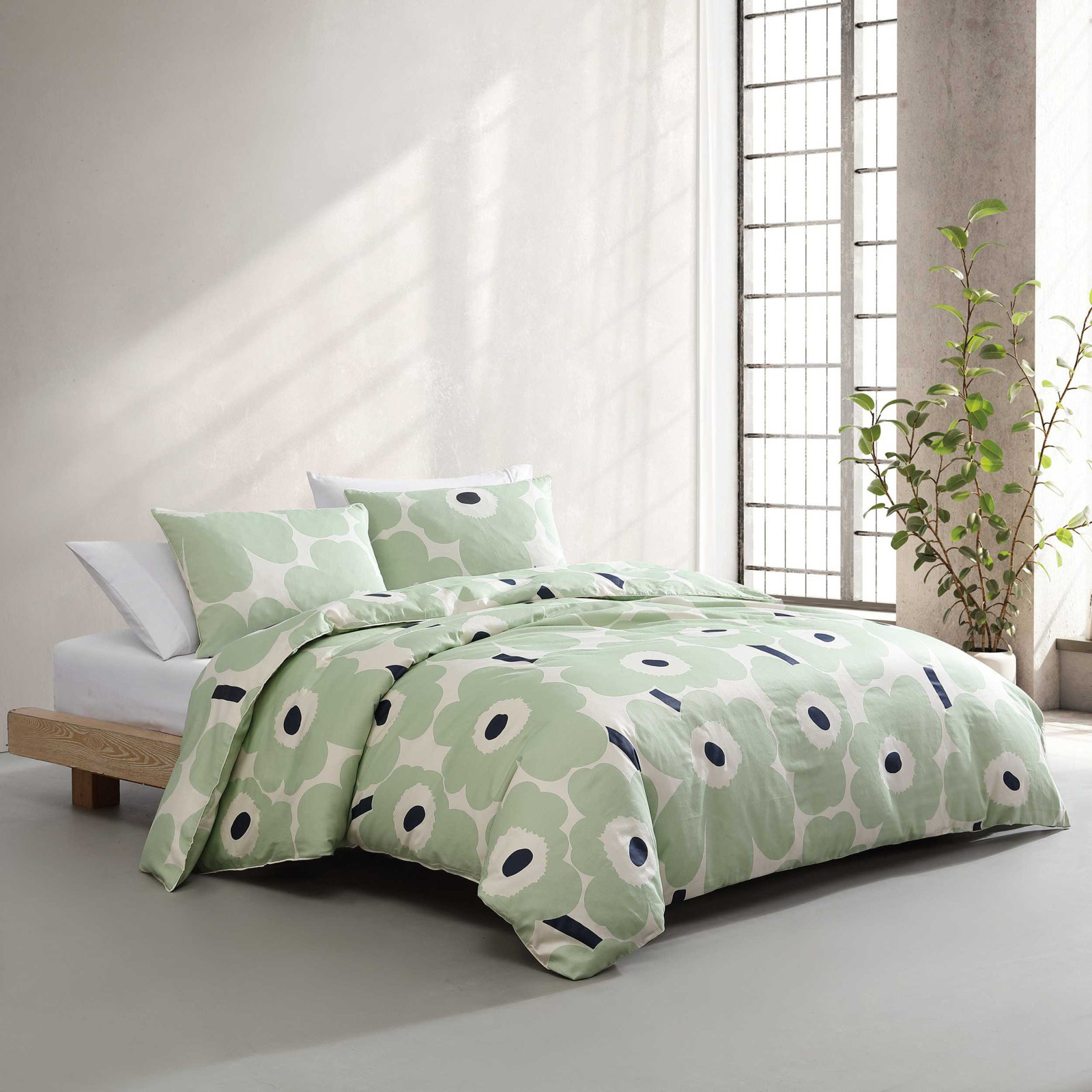 Marimekko Unikko Green/White Organic Cotton Duvet Cover Set, King Duvet Cover + 2 Standard Shams, Green/Black/White