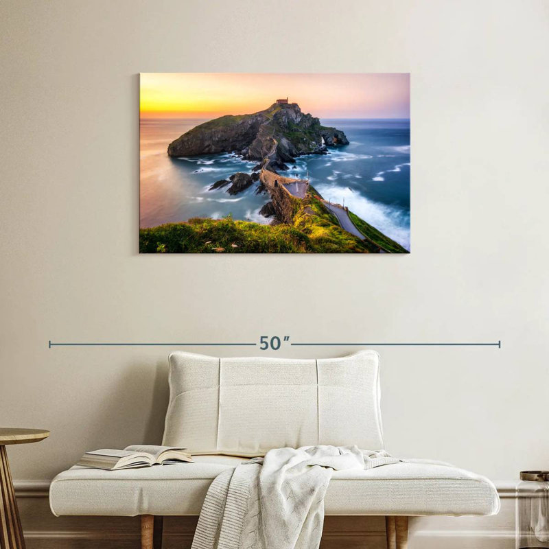 Gillard San Juan De Gaztelugatxe Cliff, H 24 po x l 36 po
