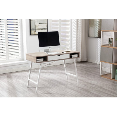 Bureau en chêne brun clair