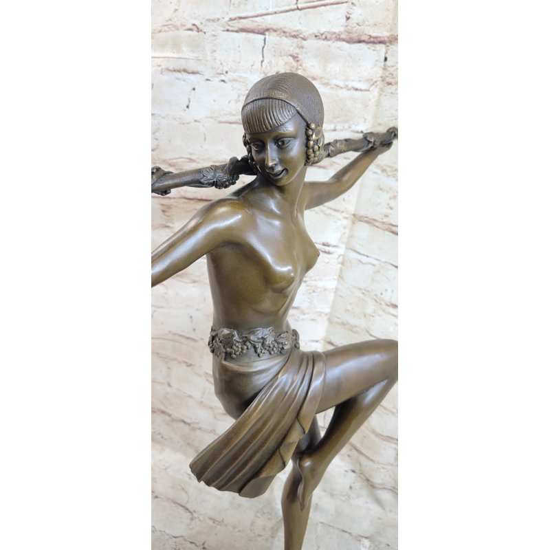 Figurines et sculptures Tarcio