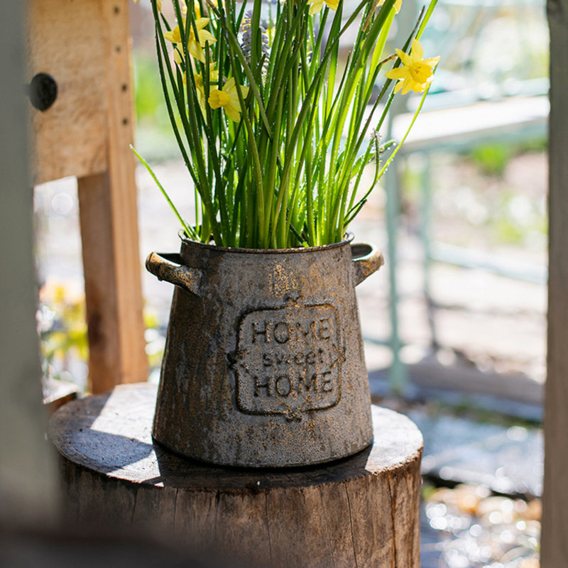 Loraina Handmade Metal Pot Planter