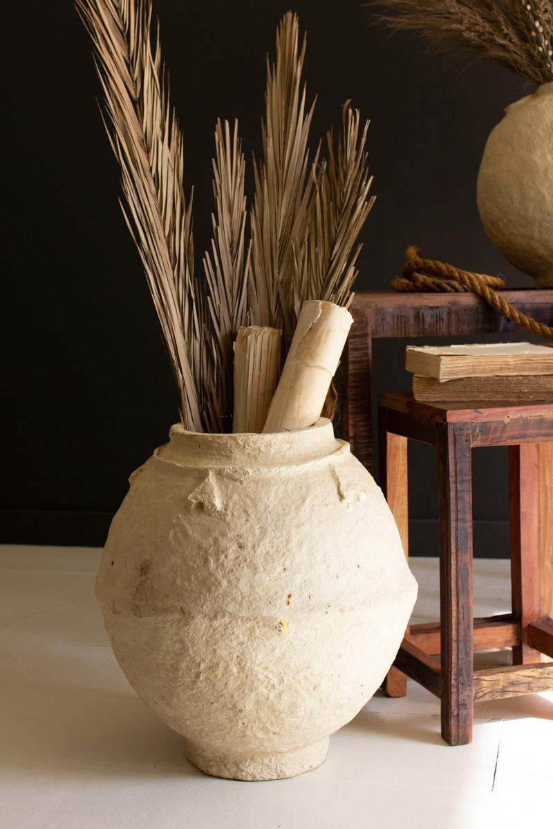 Decorative Urns & Jars