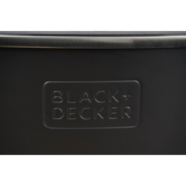 https://assets.wfcdn.com/im/06631763/resize-h755-w755%5Ecompr-r85/2202/220275246/Black+%2B+Decker+34%22+W+Steel+Wood+Burning+Smokeless+Outdoor+Fire+Pit+with+Grill.jpg