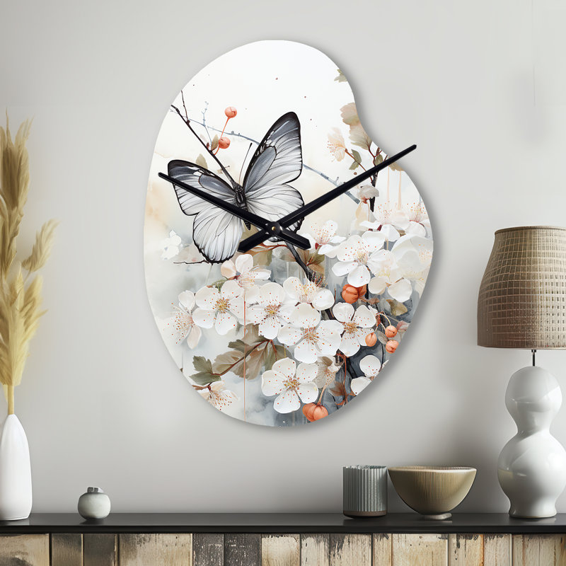 Art asiatique, papillon blanc et gris - horloge murale asymétrique en métal asiatique, Petit
