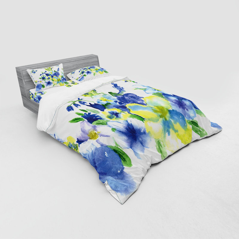 Farmhouse / Country Floral Duvet Cover, Queen Duvet Cover + 3 Additional Pieces