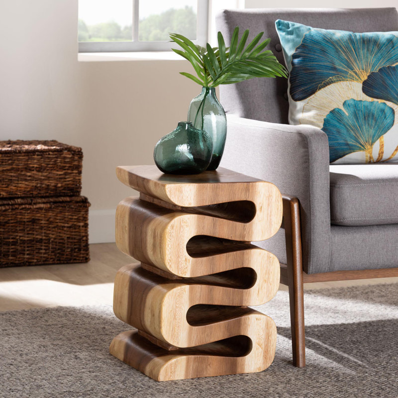 Table d'appoint en bois sculpté à la main Bali & Pari Eliada
