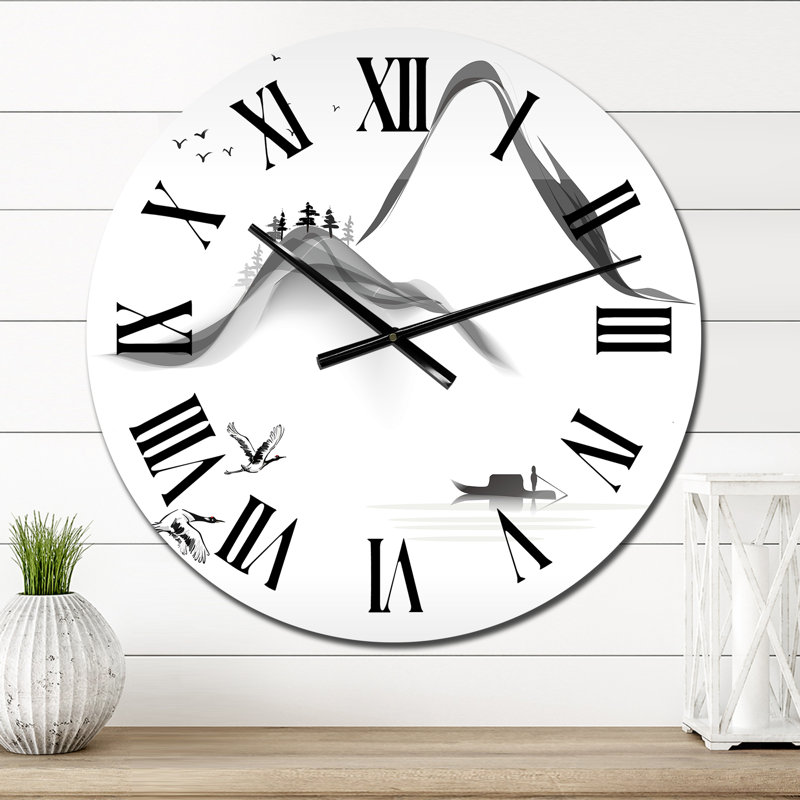 Paysage monochrome avec montagnes et bateau - horloge murale traditionnelle, Surdimensionné