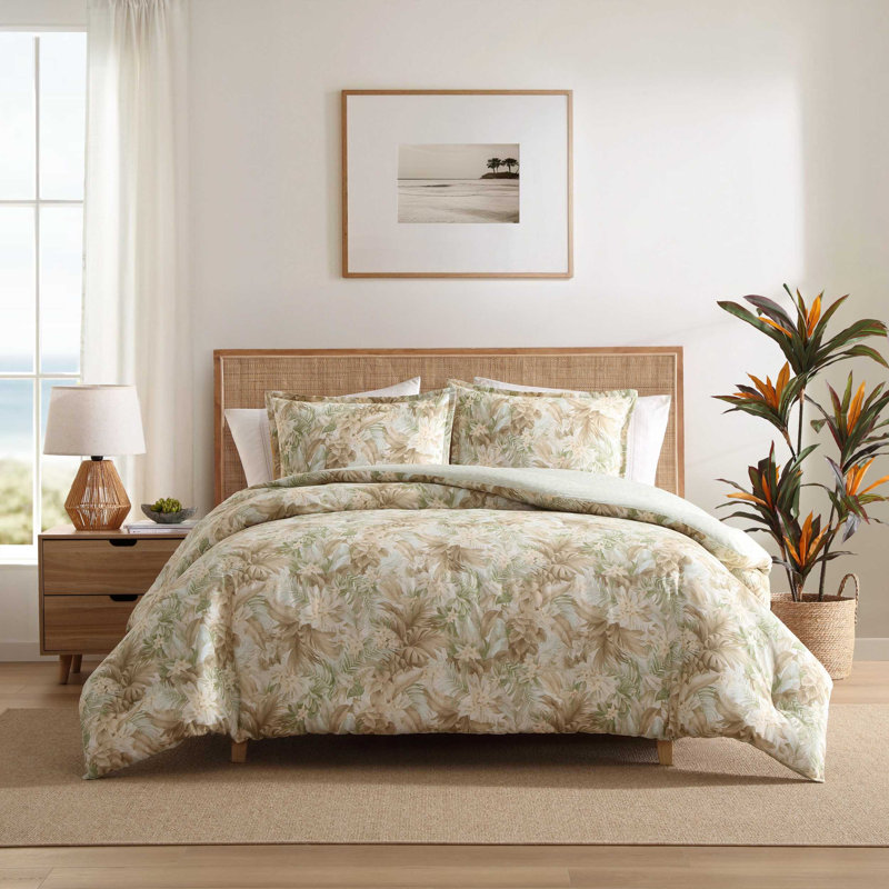 Tommy Bahama Palm Paradise Cotton Green Comforter Set, Queen Comforter