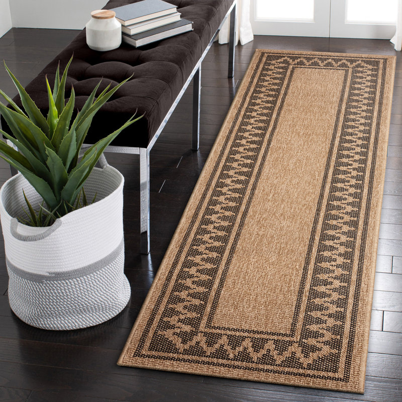 Dakota Fields Diamond Border Natural Tan/Black Indoor/Outdoor Rug, Runner 1'11" x 7'6"