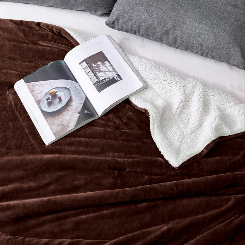 Sherpa Fleece Fur Thick Reversible Blanket Throw, Coffee, 200cm x 150cm
