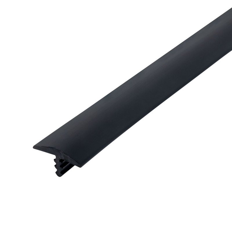 Moulure en T 25 '' Outwater, Black