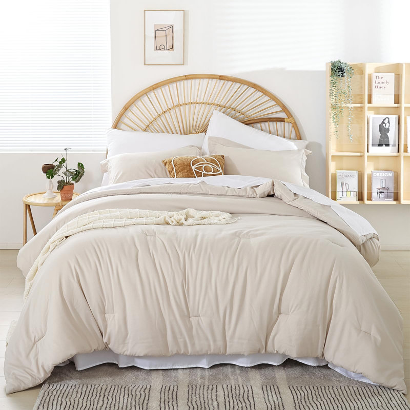 Fluffy Comforter Set 7 Pieces-Bedding Set for All Seasons Soft Comforter With Fitted Sheet, Flat Sheet, Pillow Shams, Pillowcases