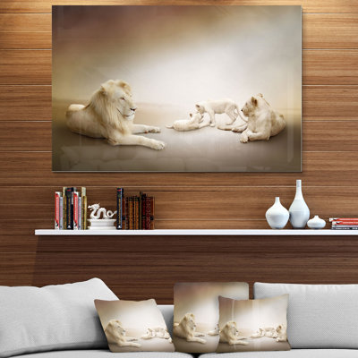 " White Lion Family "