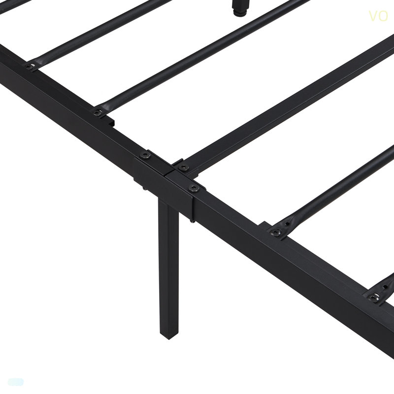 Structure de lit plateforme en métal avec tête de lit et pied de lit en bois avec doublure USB, pas de sommier, grand rangement sous le lit, assemblage facile