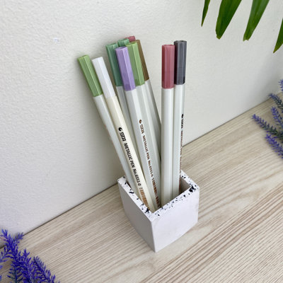 Neomi Square Pen Pot