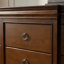 Grande commode Gravis, 9 tiroirs et 2 tiroirs cachés, brun cerise
