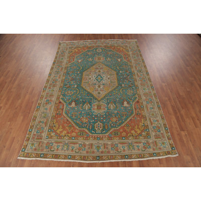 Traditional Wool Area Rug 7x10