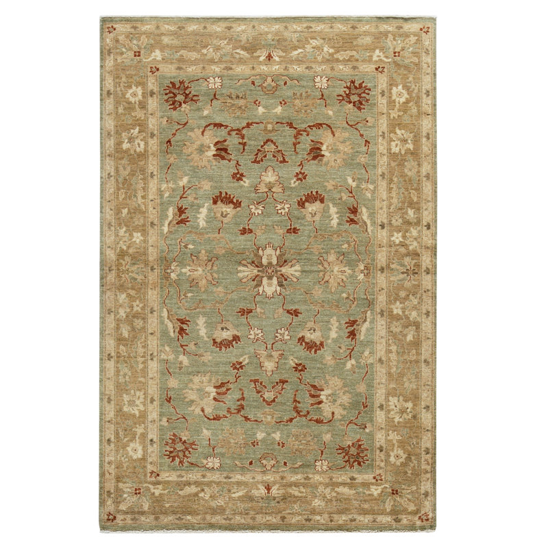 High-Quality Hand-Knotted Pistachio And Gold Area Rug