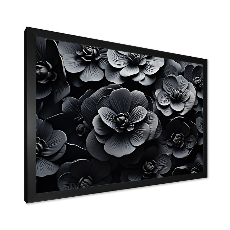 «Black Pansies Emerge From The Shadows I», reproduction sur toile, Cadre photo noir, H 24 po x l 32 po x P 1 po