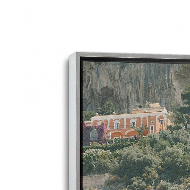 Impression sur toile Cliffside Colors, Cadre flottant en chrome poli, H 18,75 po x l 12,75 po x P 1,75 po