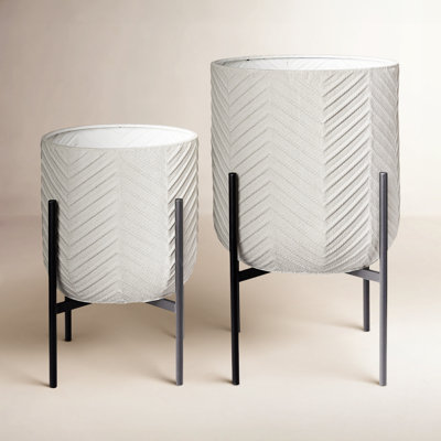 Neema 15" Pot Planter