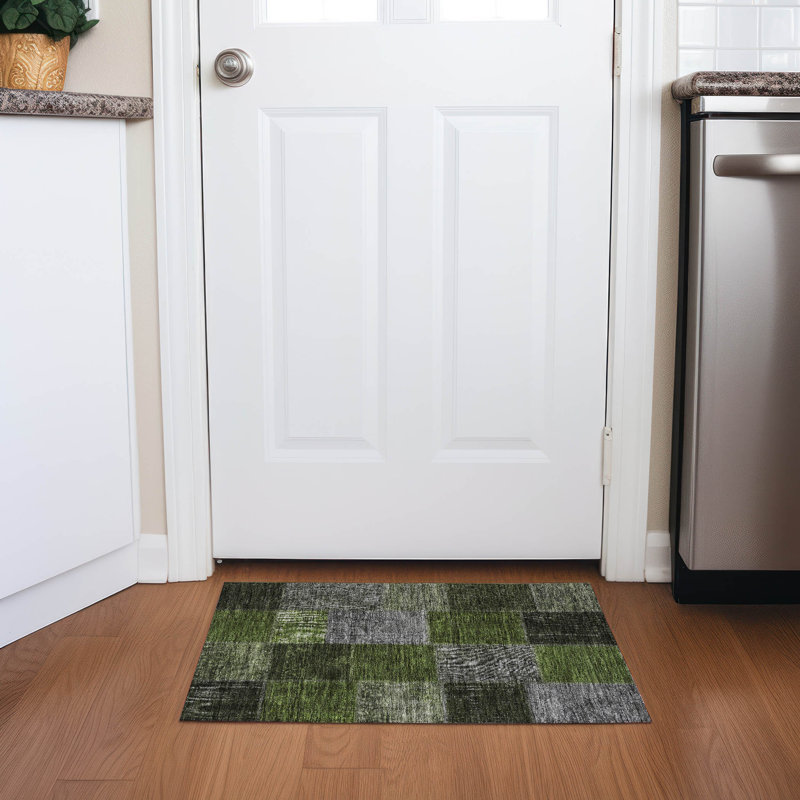 Washable Patchwork Indoor / Outdoor Rug, Rectangle 1'8" x 2'6"