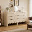 Commode 8 tiroirs avec panneau ondulé cannelé