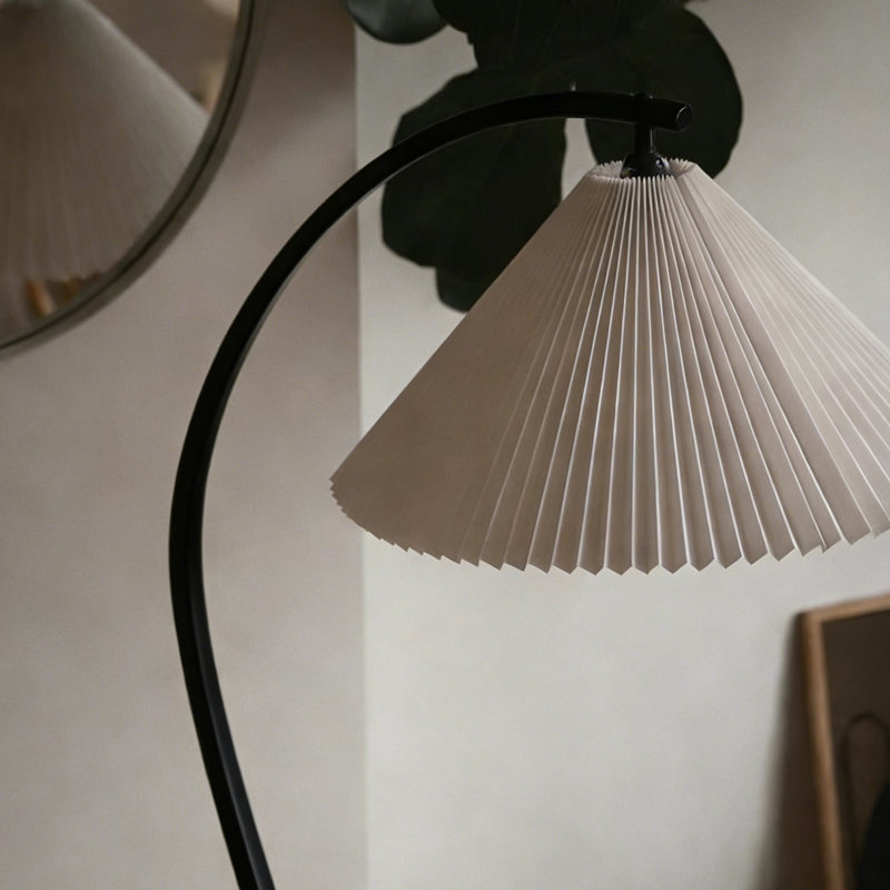 Lampe sur pied plissée French Fishing Light, Noir