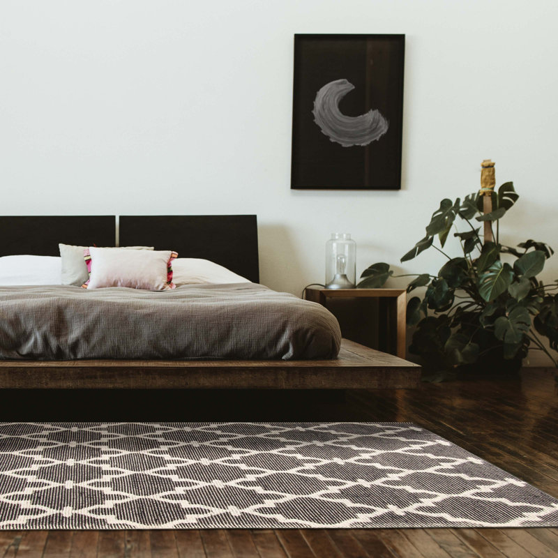 Tapis noir unique 5 pi 1 po x 7 pi 7 po Sienna