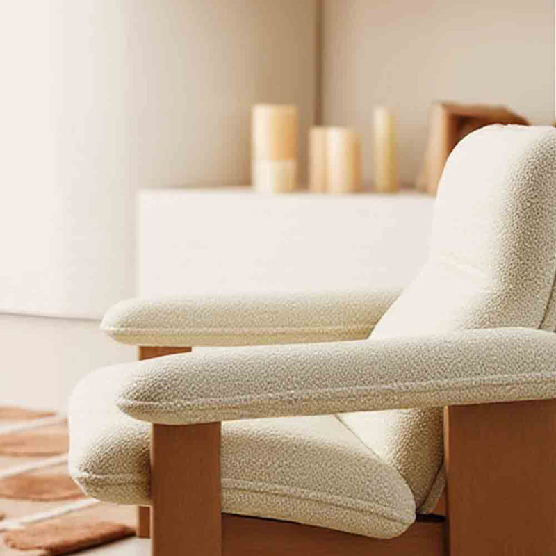 Chaise simple de loisir simple en bois massif.