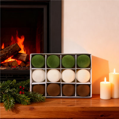 12 boules de Noël flocées de 2,36 pouces, boules de Noël en velours, boules d'arbre de Noël, boules suspendues pour décoration de bureau de Noël