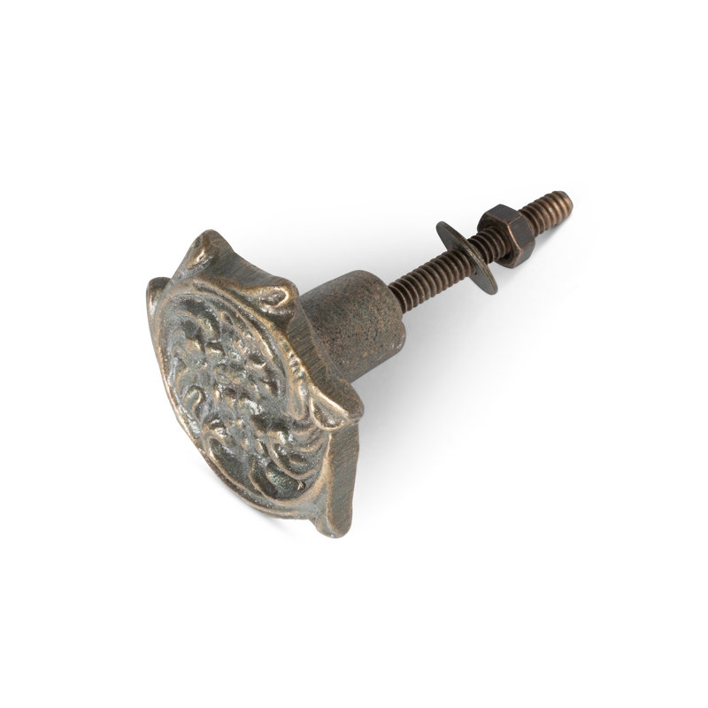 Bouton en laiton antique à rosace