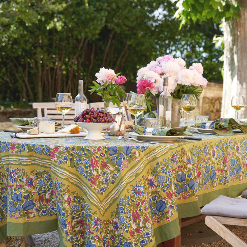 Jardine Tablecloth, 70" Round