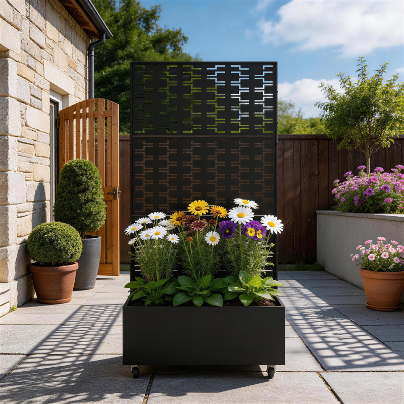 Boîte à fleurs en métal avec treillis et roues Tinsley, H 70,8 po x l 35,5 po x P 15,7 po, Black