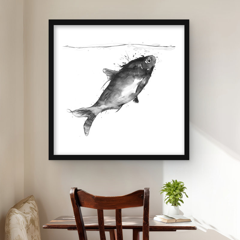 Joyeux poisson qui nage heureux