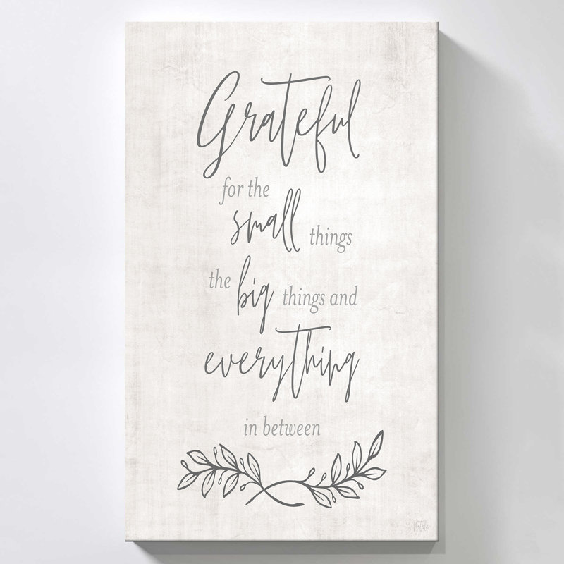 "Grateful for the Small Things" par Natalie Carpentieri, reproduction sur toile, H 30 po x l 18 po x P 1 po