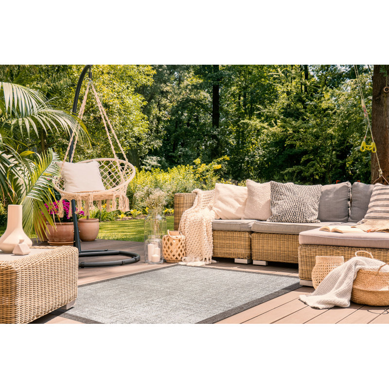 Elioenai Geometric Indoor / Outdoor Area Rug, Rectangle 160 x 230cm