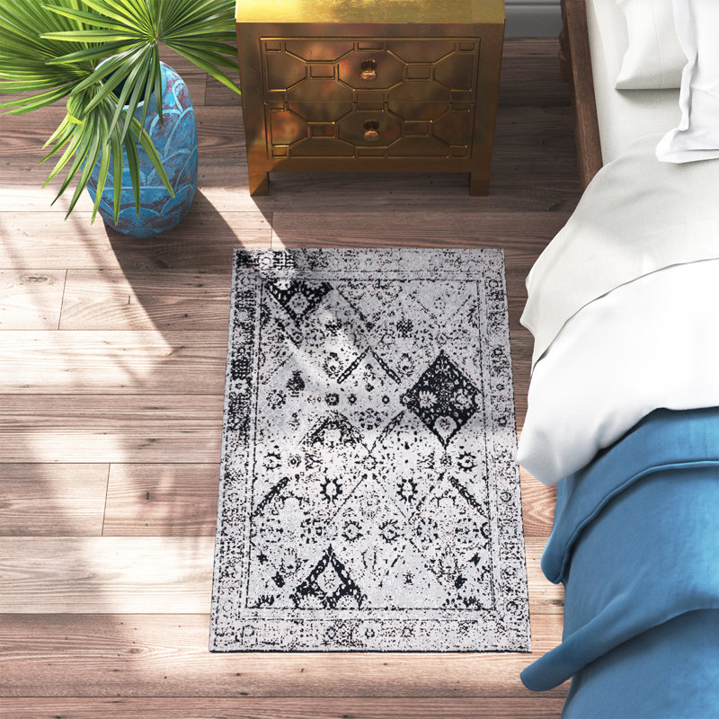 Hundt Southwestern Area Rug in Gray/White, Rectangle 2' x 3'4"