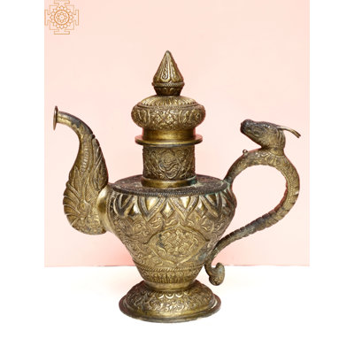 Surahi décoratif