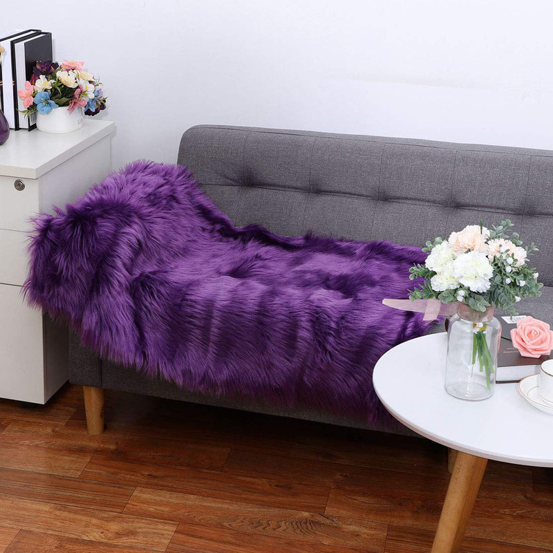 Tapis en faux mouton avec envers antidérapant Macmahon, Rectangle 6 pi x 8 pi