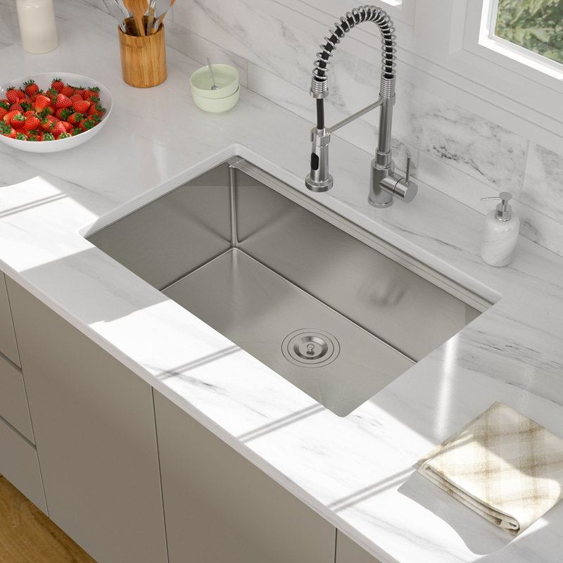 Évier de cuisine encastré 30 po x 19 po à cuve simple en acier inoxydable avec accessoires