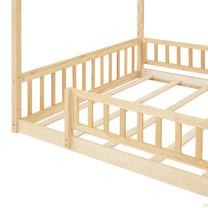 Structure de lit double en bois pleine grandeur avec clôture, Lit double, Natural