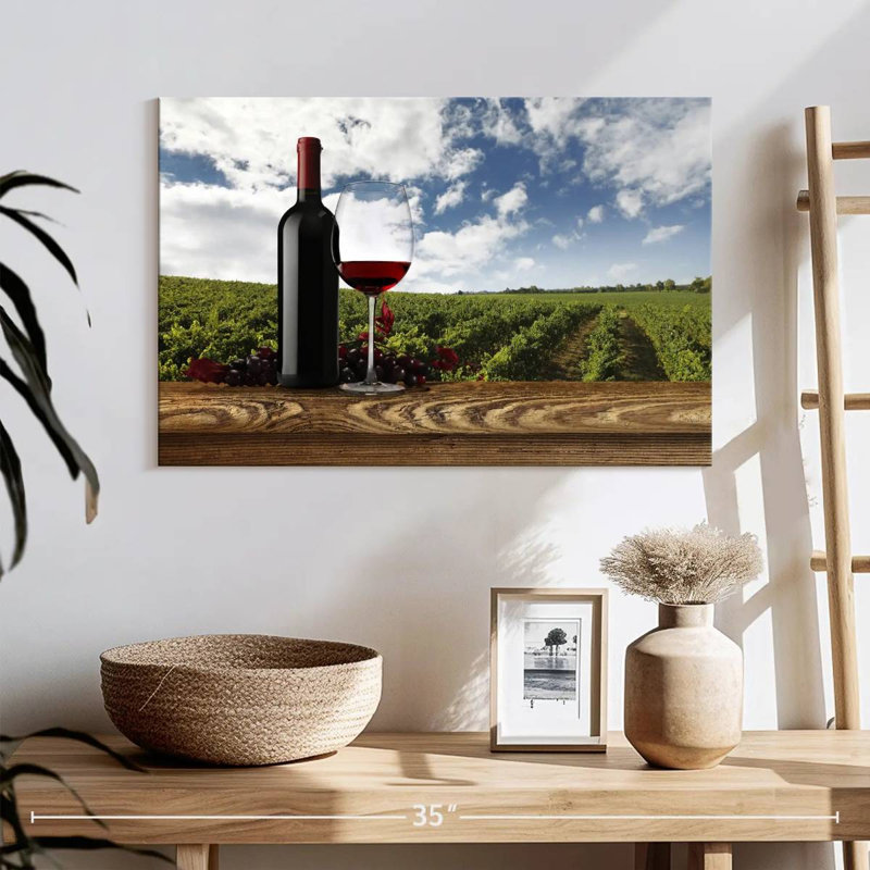 Yarlin Wine At The Vineyard, H 16 po x l 24 po