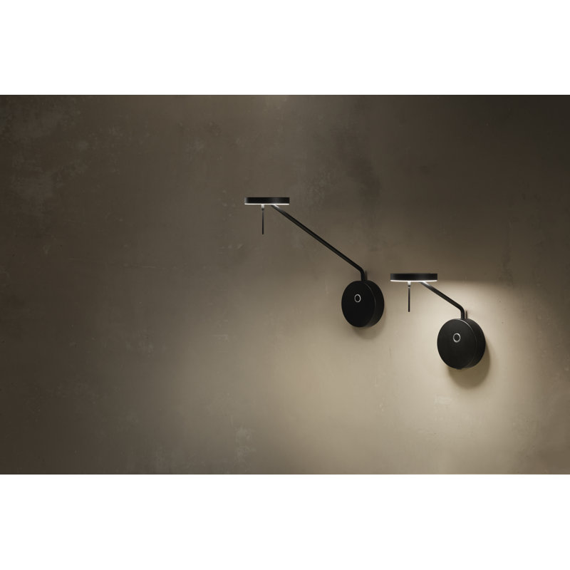 Bras pivotant noir mat à 1 lumière DEL à intensité variable