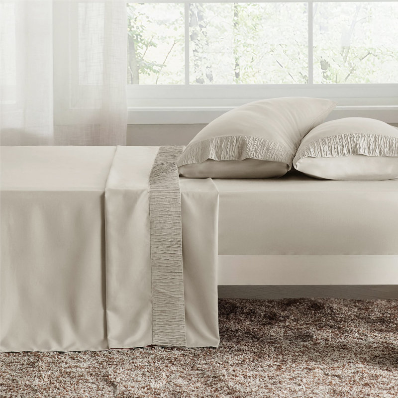 Bedsure Polyester Microfiber Sheet Set Hotel Luxury Sheets, Easy Care Cooling Bed Sheet Set 84GSM(101" x 107")GentleSoft™️