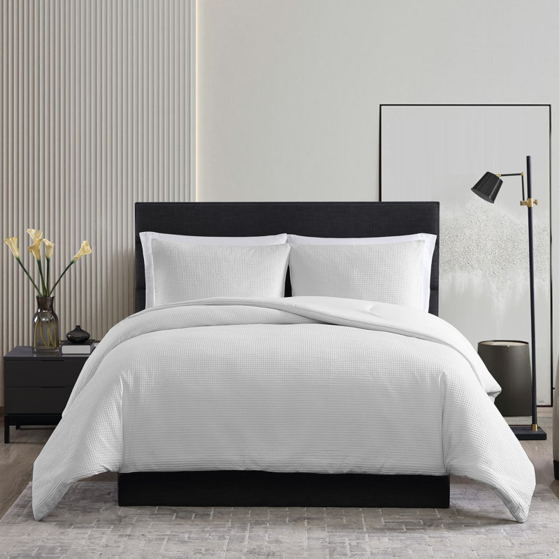 Waffle Pique Standard Cotton Reversible 3 Piece Comforter Set, King Comforter + 2 King Shams, Black