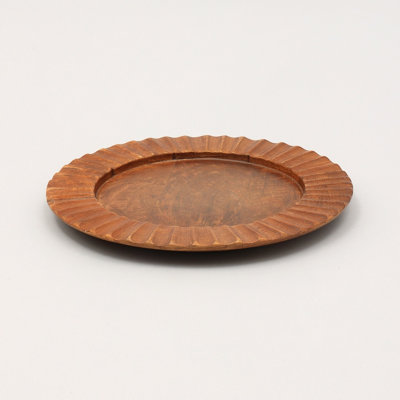 Assiette plate 13 pouces en bois brun fait à la main, napperon cannelé à nervures, décoration de table rustique